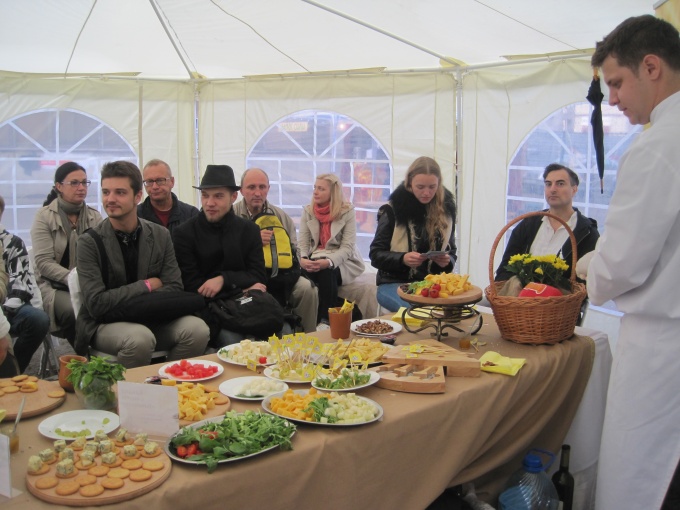 Ukrainian contemporary art with the taste of this cheese!